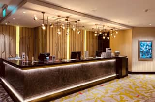 SIN Flughafen Singapur Changi T2 & T3 Ambassador Lounge