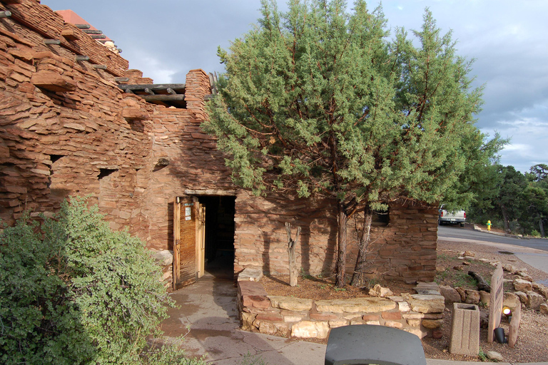 From Phoenix: Grand Canyon and Sedona Oak Creek Day Tour