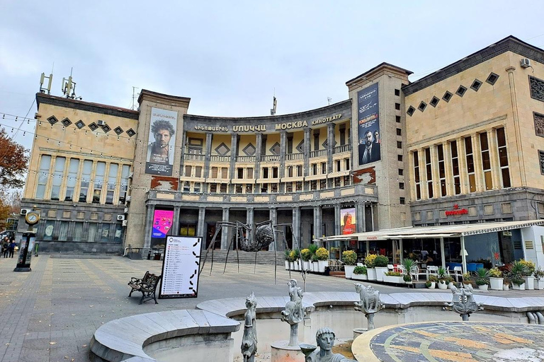 Yerevan: Guided Walking Tour with Vernissage Market Visit