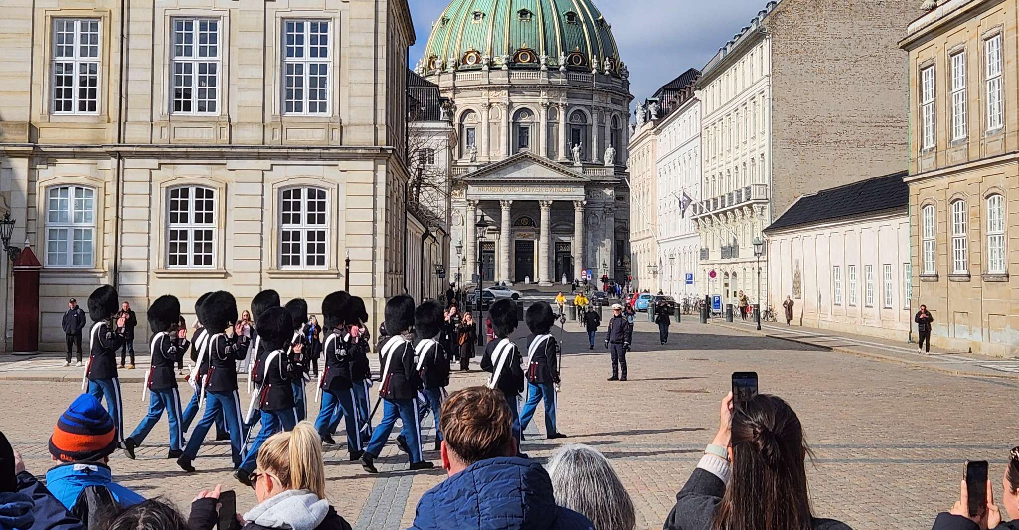 Copenhagen Combo: Walking Tour, Harbor Ferry & Royal Guards
