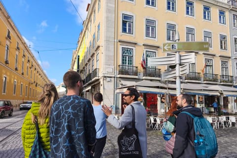 Lisbon: City Highlights Guided Walking Tour