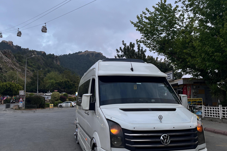 Barco Pirata ao Pôr do Sol em Alanya: Música e Festa da EspumaSUNSET PIRATE + TRANSFERÊNCIA
