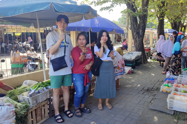 Yogyakarta: clase de cocina con visita al mercado y servicio de recogida del hotelClase de cocina con servicio de recogida del hotel