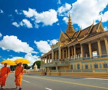 Phnom Penh City tour & Koh Dach Silk Island Private Day Tour
