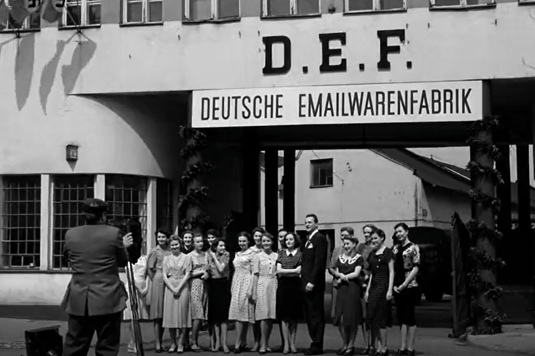 Schindler Story WalkingTour & Wieliczka Salt Mine with Lunch English Tour