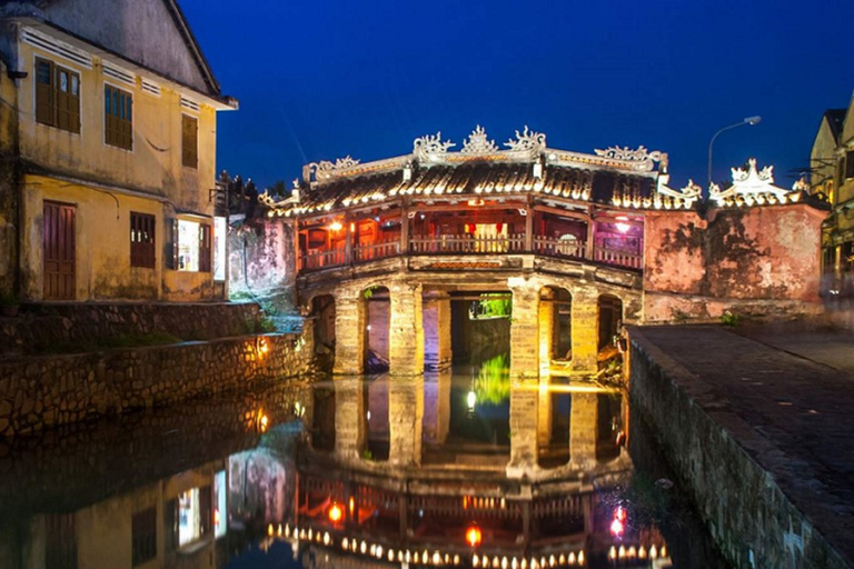 De Hoi An/ Da Nang : Visite de la ville de Hoi An et lâcher de lanternesVisite de groupe