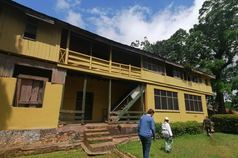 Accra: Visita privada ao Jardim Botânico e às cascatas de Aburi