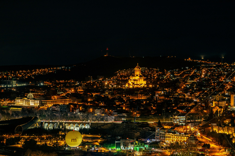 Tbilisi: Oude &amp; Nieuwe stad, rondleiding met gids met 12 proeverijenPrivétour