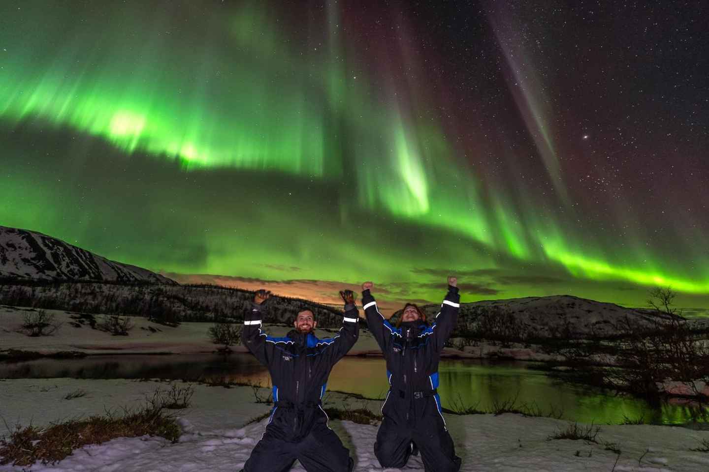 Troms: Big Bus Northern Lights Tour with Free Photos - Tromsø: Big Bus Northern Lights Tour with Free Photos