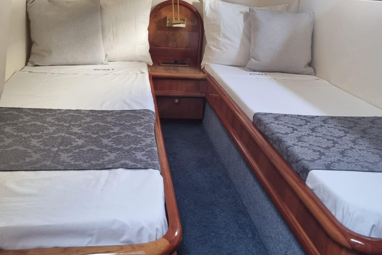 Mallorca: Total Solar Eclipse 2026 on a Yacht with Dinner