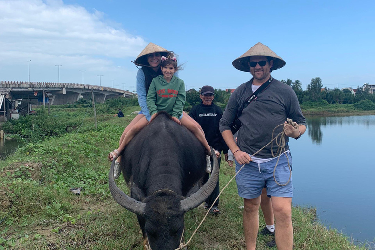 Farming with Farmers at ancient vegetable Village "Tra Que"