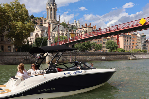 Private boat tour in Lyon city center with skipper