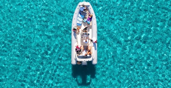 Cagliari: Dinghy Excursion with Snorkeling and Aperitif