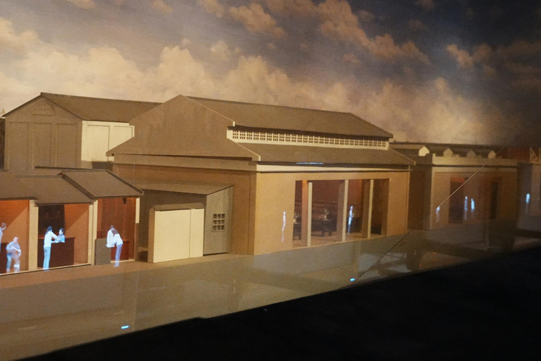 Shanghai: Suzhou Creek Industrial Heritage Walking Tour