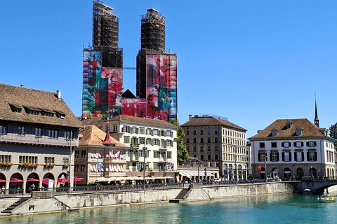 Zurich: Old Town Highlights Walking Tour with a Local Guide Zurich: Old Town Guided Walking Tour with Local Guide - 2h