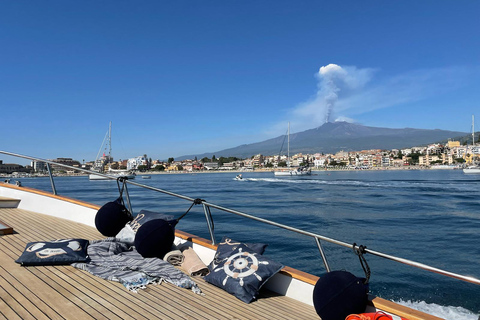 Boat trips with Ocirne in the Bay of Naxos and Isola Bella Day trips by boat with Ocirne in the Bay of Naxos and Isola Bella