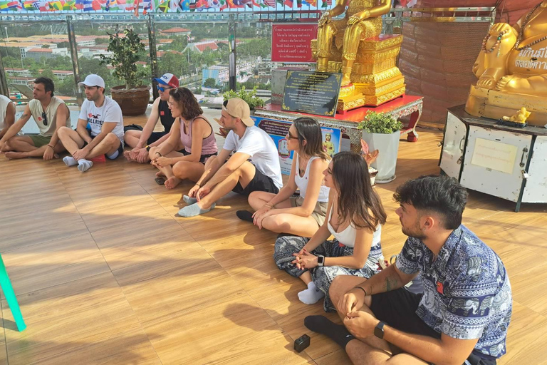 Private: Floating Market, Maeklong Train & Dragon Temple All-inclusive Package