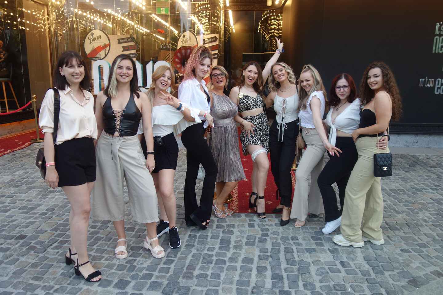 Búkarest: Stelpna- eða strákaveisla með sérsniðnu barferðalagi