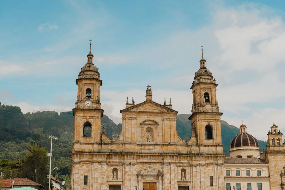 Colagem de mídia