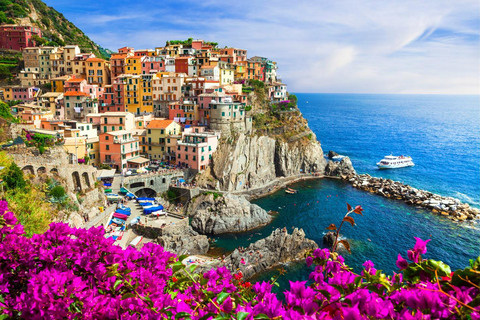 From Florence: Cinque Terre Day Trip with Boat Ride