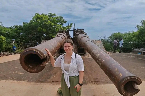 Saly: Dakar City and Goree Island Tour with Pickup