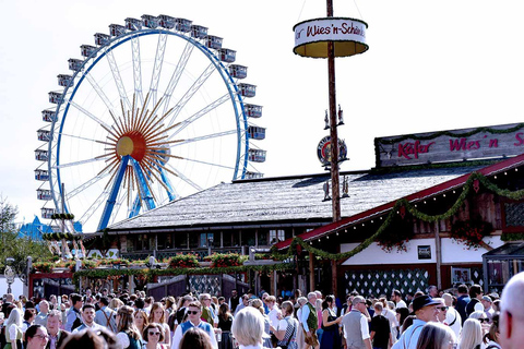 Munich: Oktoberfest Tour & Big Beerhall Evening Reservation 1. Sunday Oktoberfest 2026: Tour & Big Beerhall Reservation