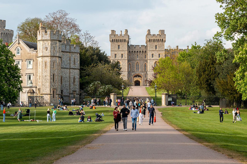 Patrimonio y Majestad: Excursión privada de un día desde Southampton