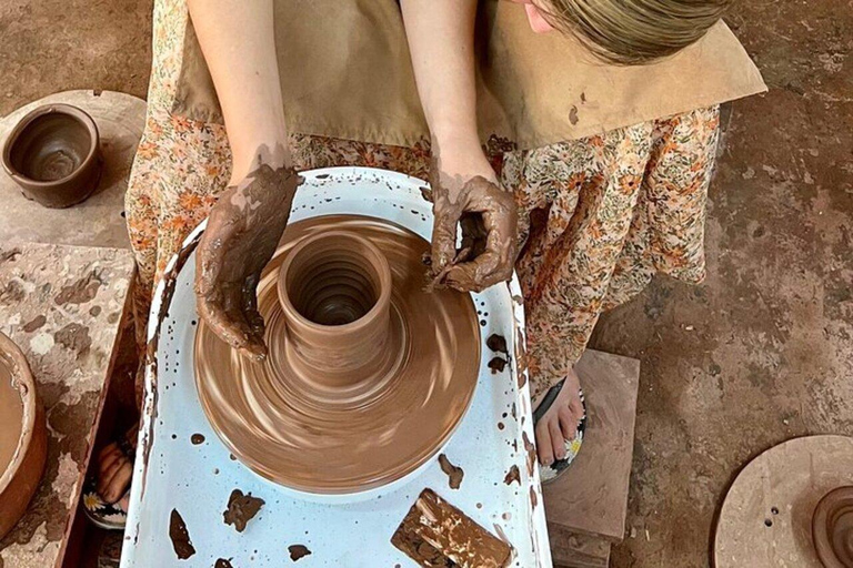 Castles, Clay & Culture: A Day in Nizwa & Bahla