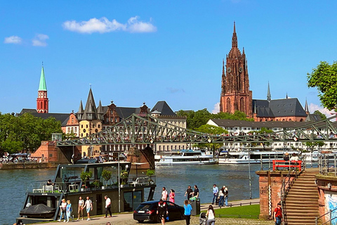 Frankfurt: Discover the heart of Frankfurt - a city tour in German