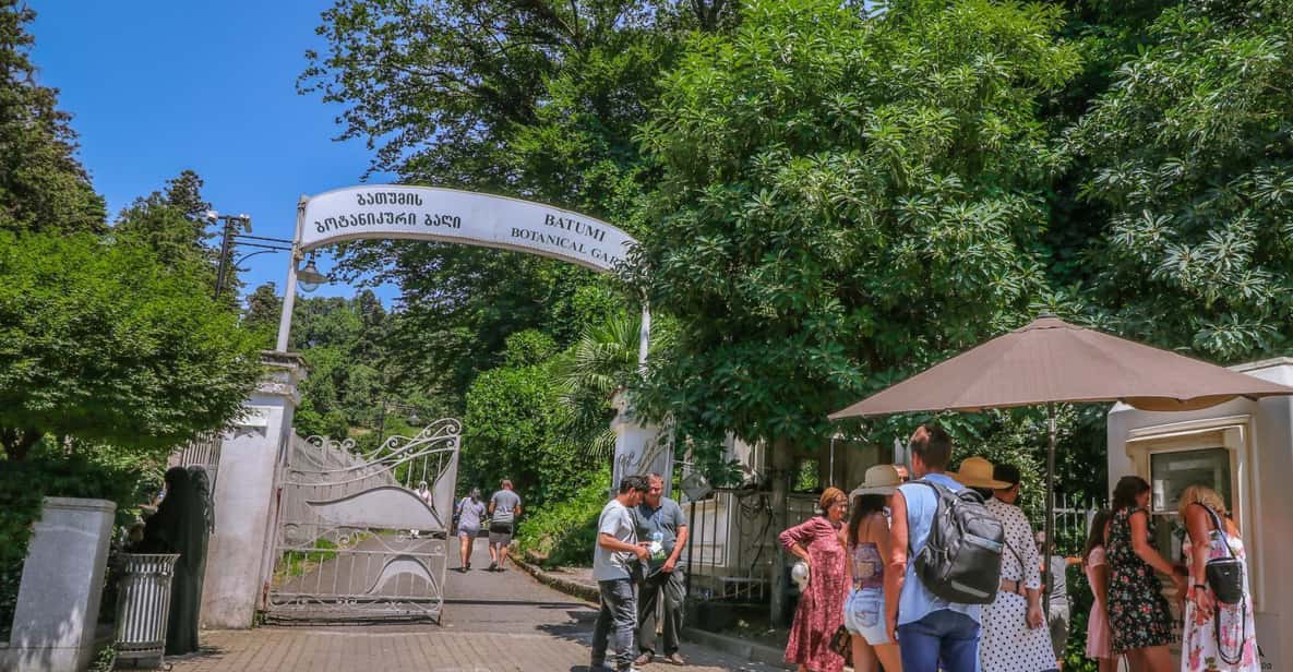 Batumi Botanischer Garten Petra Festung und Miniaturenpark GetYourGuide