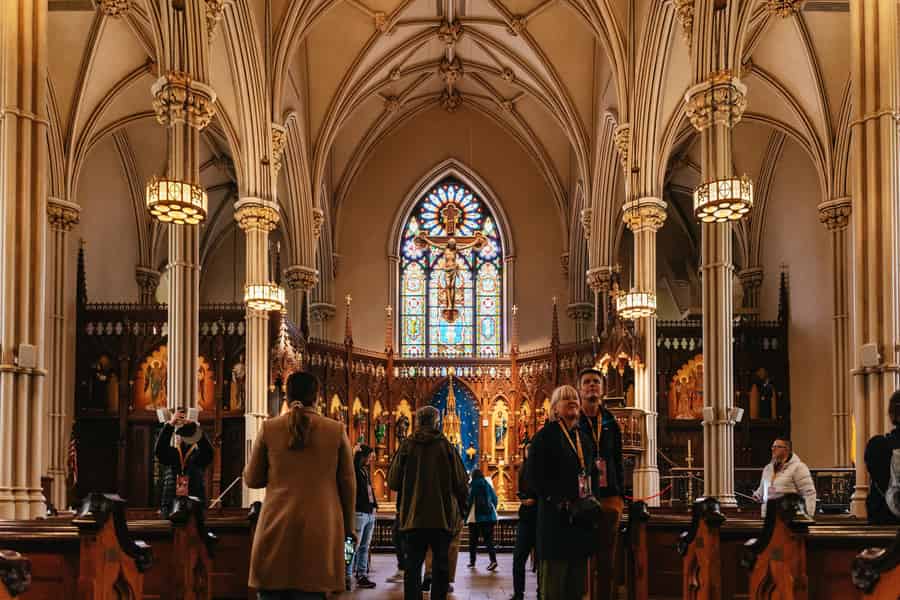 New York City: Katakomben bei Kerzenschein. Foto: GetYourGuide
