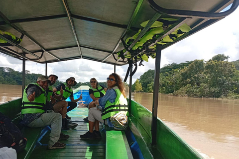 expedicion en bote por el rio tambapata