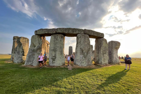 London: Windsor Castle & Stonehenge Private Day Trip