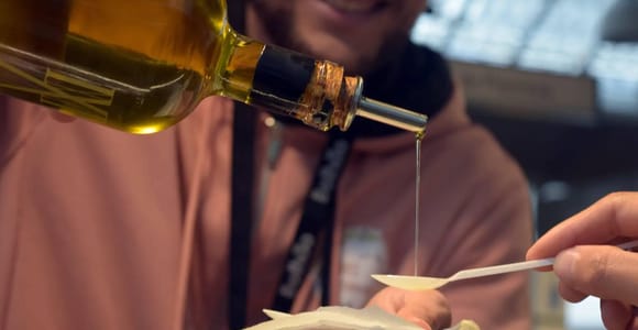 Porto: Food Tour with Tastings and Souvenirs