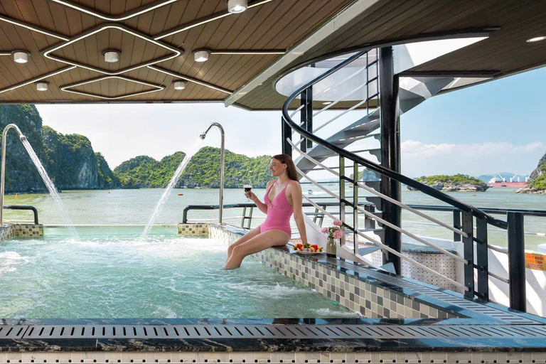 From Hanoi: Halong Bay Day Cruise with Lunch & Kayaking Halong Luxury Cruise+Limousine Bus (max 22 pax)+Set Menu
