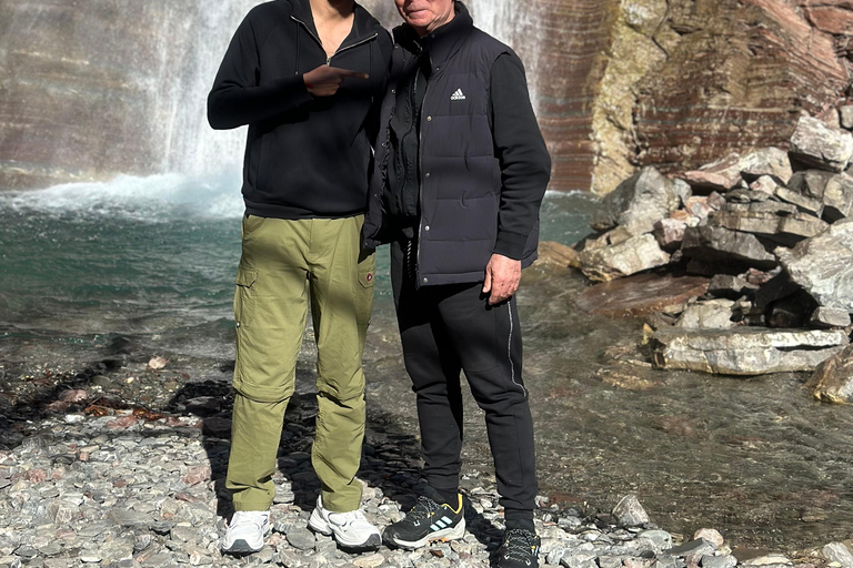 Excursion d&#039;une journée en Land Rover à la montagne Dajti et à la cascade Shengjergj