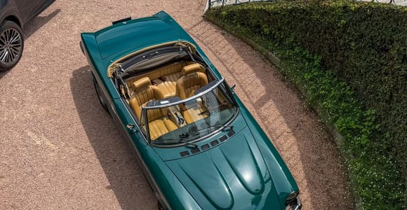 Lake Como: 1979 Italian Fiat 124 Classic Convertible Rental