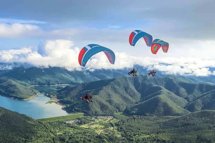 Chiang Mai: Paramotor mit lizenzierten Fluglehrern. Foto: GetYourGuide