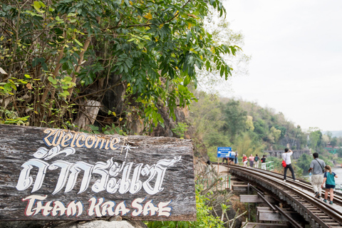BKK: Damnoen Floating Market, Maeklong Rail & River Bridge