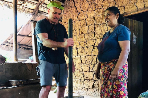 Sigiriya: Sunrise or Sunset Catamaran & Cooking Experience
