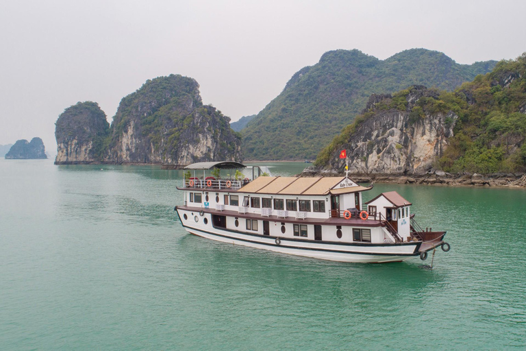 Ha Long Bay 3d2n on the luxury junk boat -Ruby cruise[From Hanoi]Ha Long Bay 3d2n on the luxury junk boat