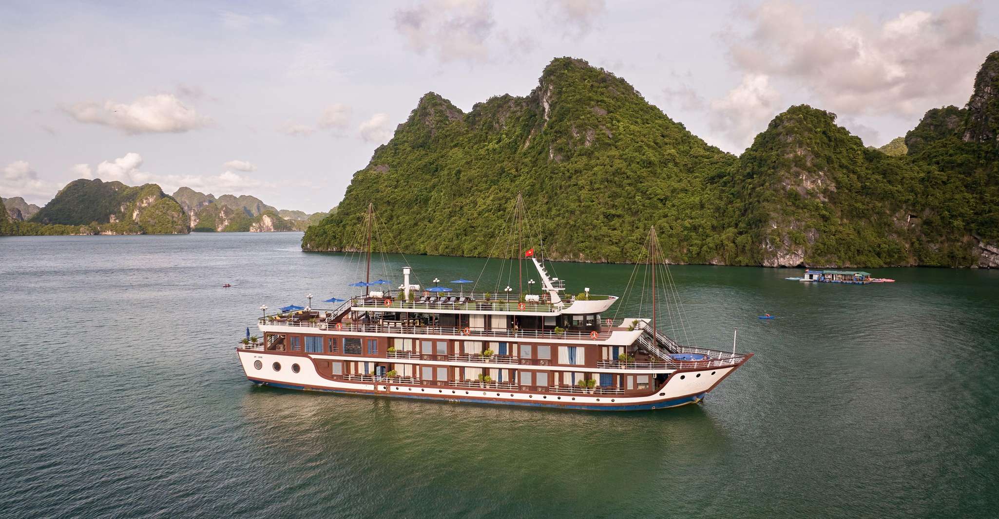 Hanoi, Ninh Binh, Ha Long & Lan Ha Bay - 3-Day Luxury Cruise - Housity