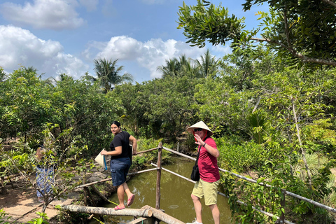 Ho Chi Minh: Mekong River Delta Day Trip with Lunch Shared small group tour