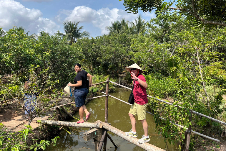 Ho Chi Minh: Mekong River Delta Day Trip with Lunch Shared small group tour