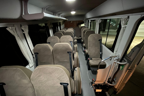 Osaka: Kansai flygplats privat flygtransfer till Osaka centrum