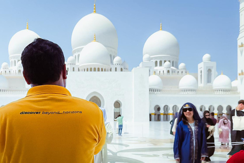 从阿布扎比出发的谢赫扎耶德大清真寺全天旅行
