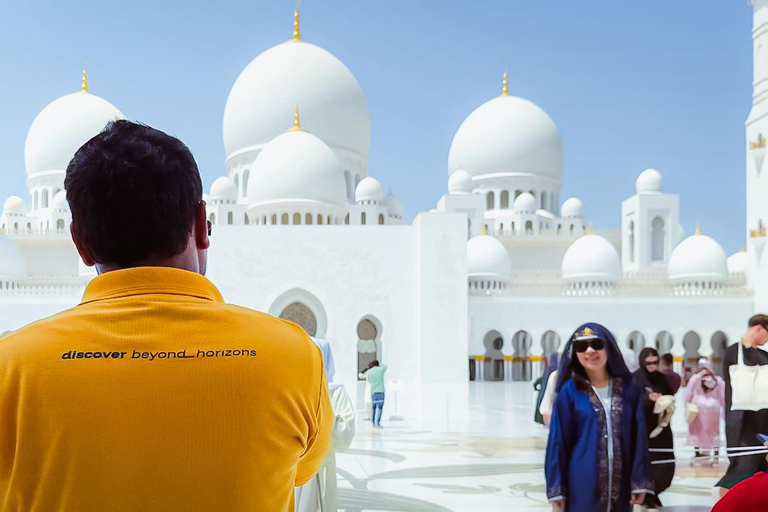 从阿布扎比出发的谢赫扎耶德大清真寺全天旅行