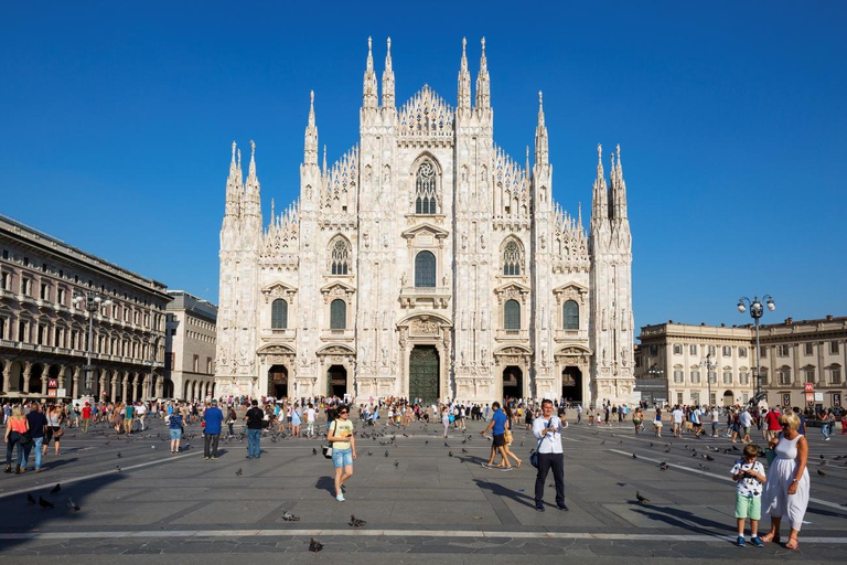 Milão: Visita guiada ao Duomo com entrada prioritária e cobertura do telhado