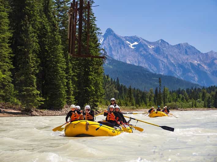 Golden Bc Rafting Golden, BC: Rafting Keluarga Sungai Kuda Tendang dengan Makan Tengahari ...