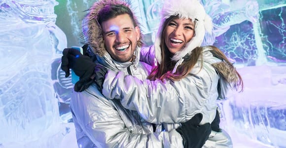 Barcelona: Romantic Package with Ice Bar & Terrace Drinks